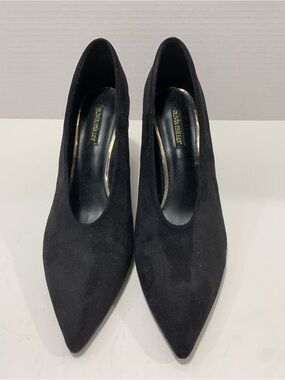 Olivia Miller Black Suede Pointed Pumps